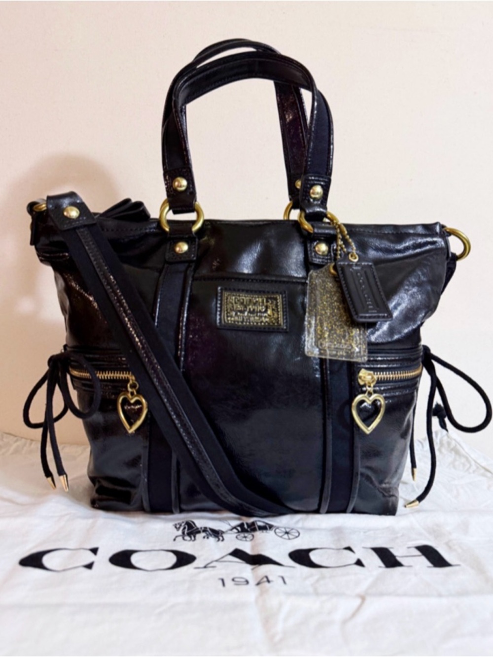 Coach Poppy Black Liquid Gloss Shoulder Bag w/ Glitter Tag & Dust Bag